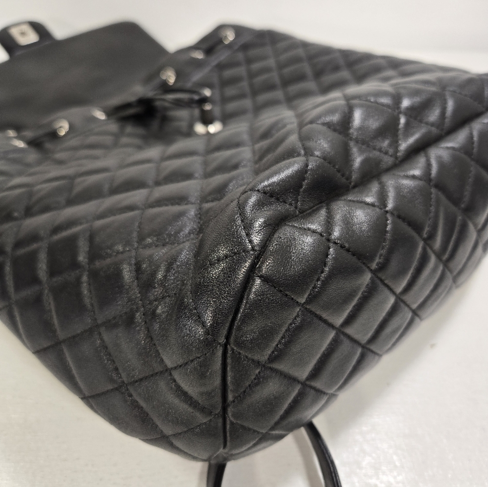 Chanel Urban Spirit Black Quilted Lambskin Large Backpack Bag - Picture 14 of 17